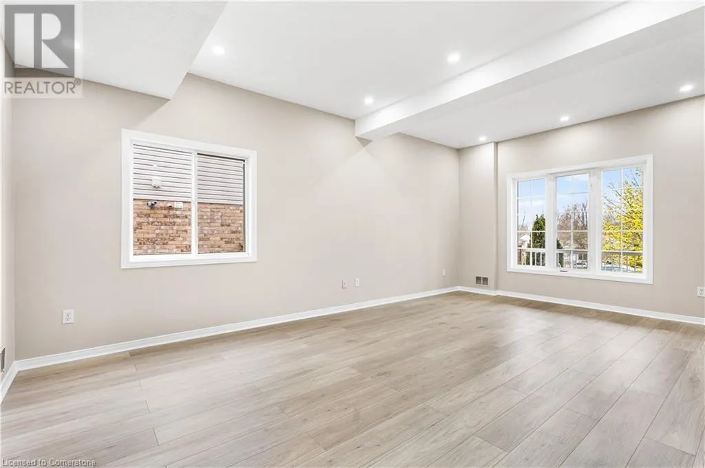 155 ELMIRA Road N