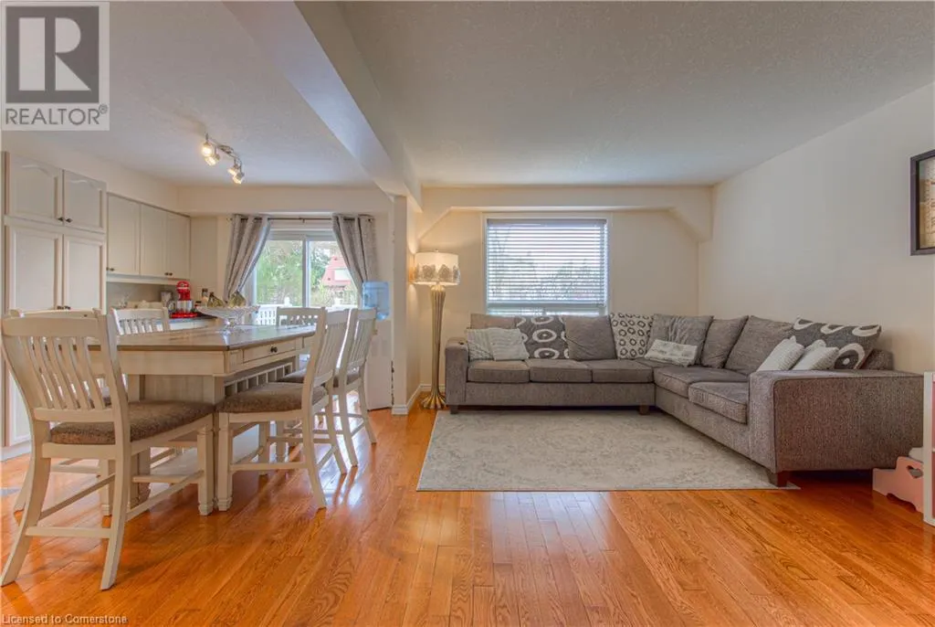 17 ROSEMOUNT Drive