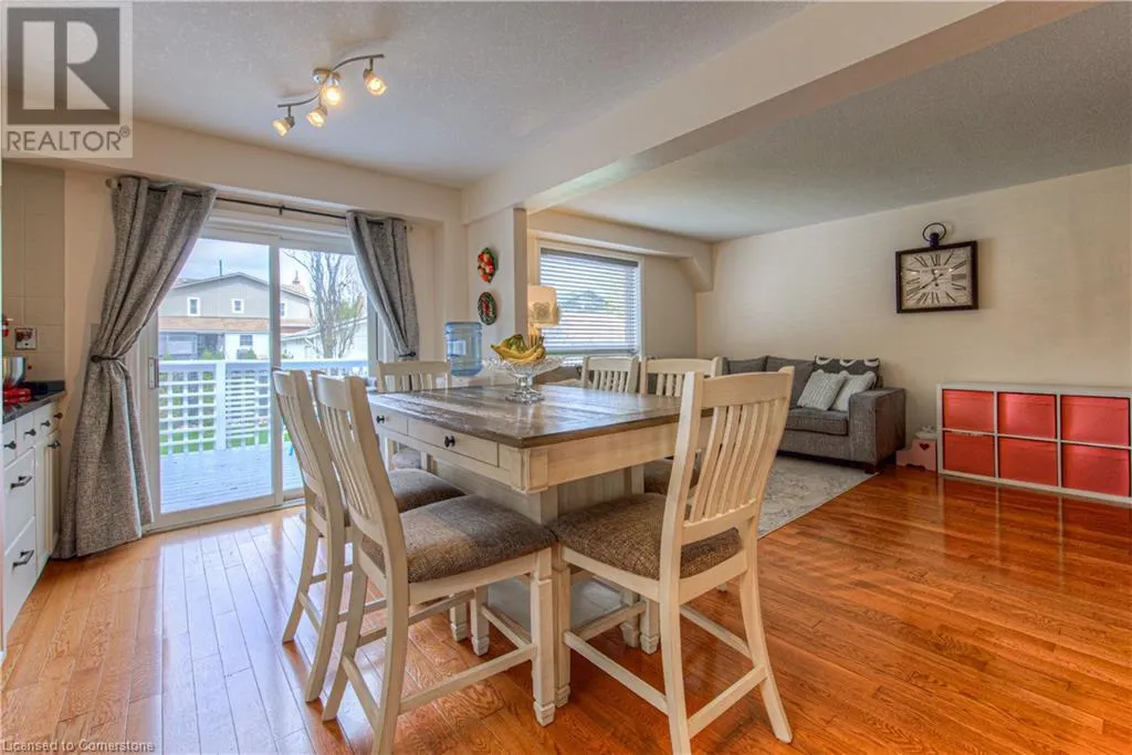 17 ROSEMOUNT Drive