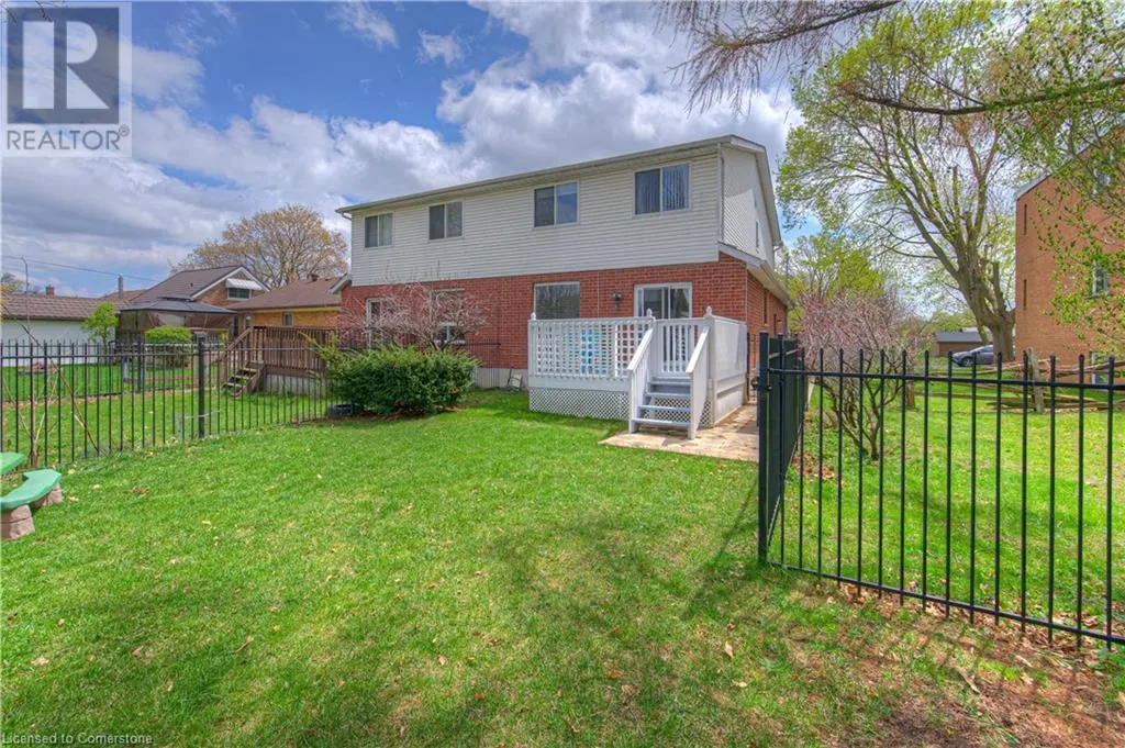 17 ROSEMOUNT Drive