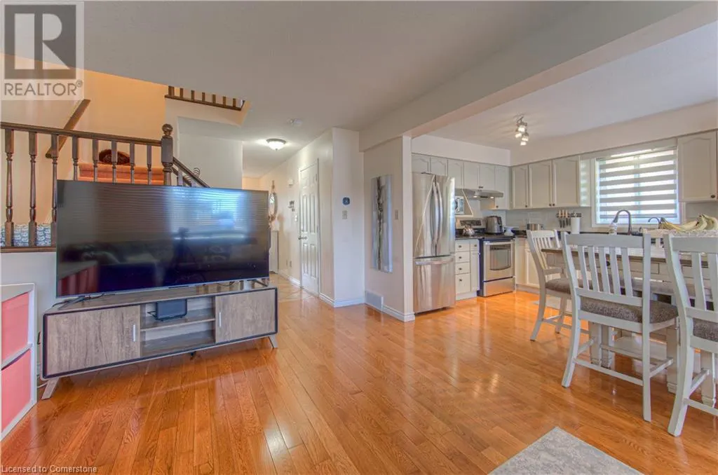 17 ROSEMOUNT Drive