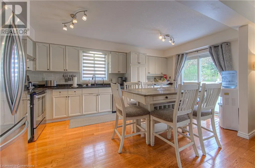 17 ROSEMOUNT Drive