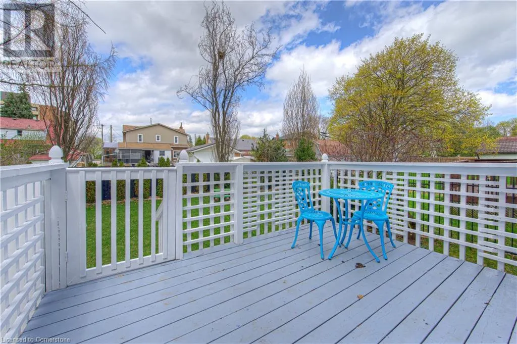 17 ROSEMOUNT Drive