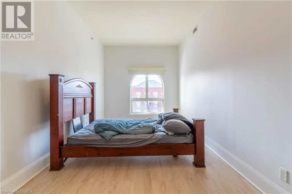 150 COLBORNE Street E Unit# 405, #405