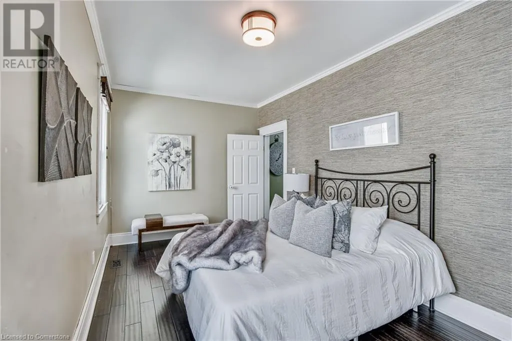 4 RAVINE Road