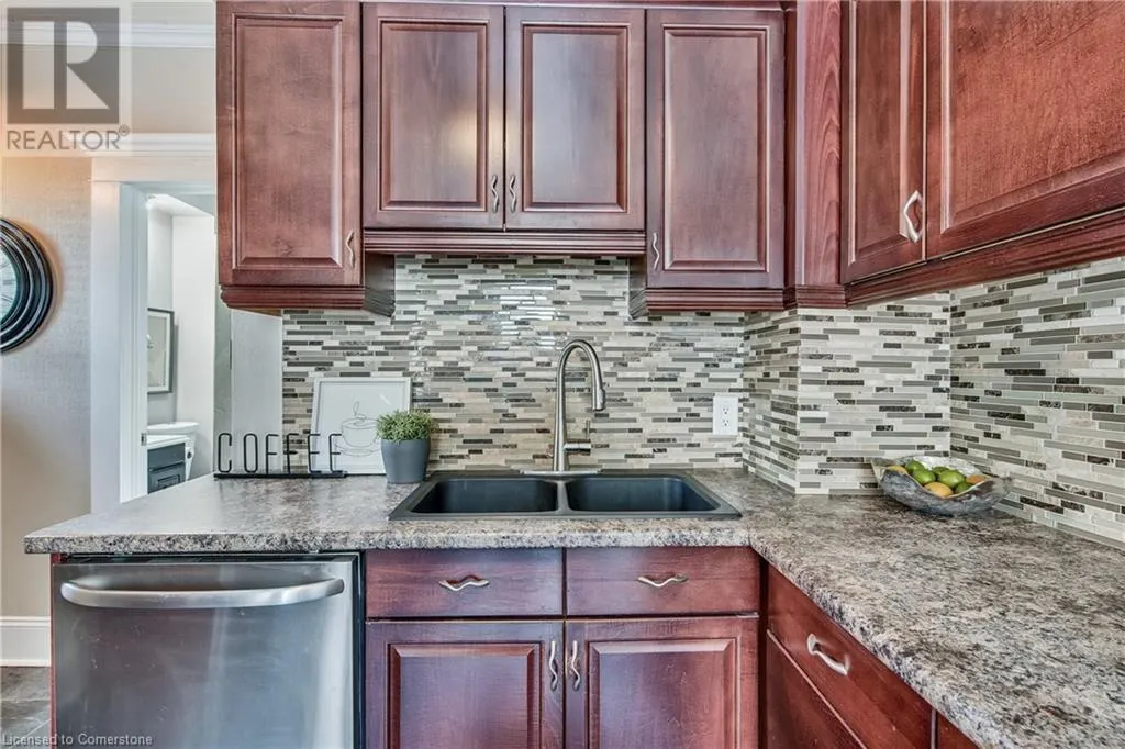 4 RAVINE Road