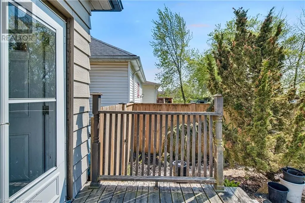 4 RAVINE Road