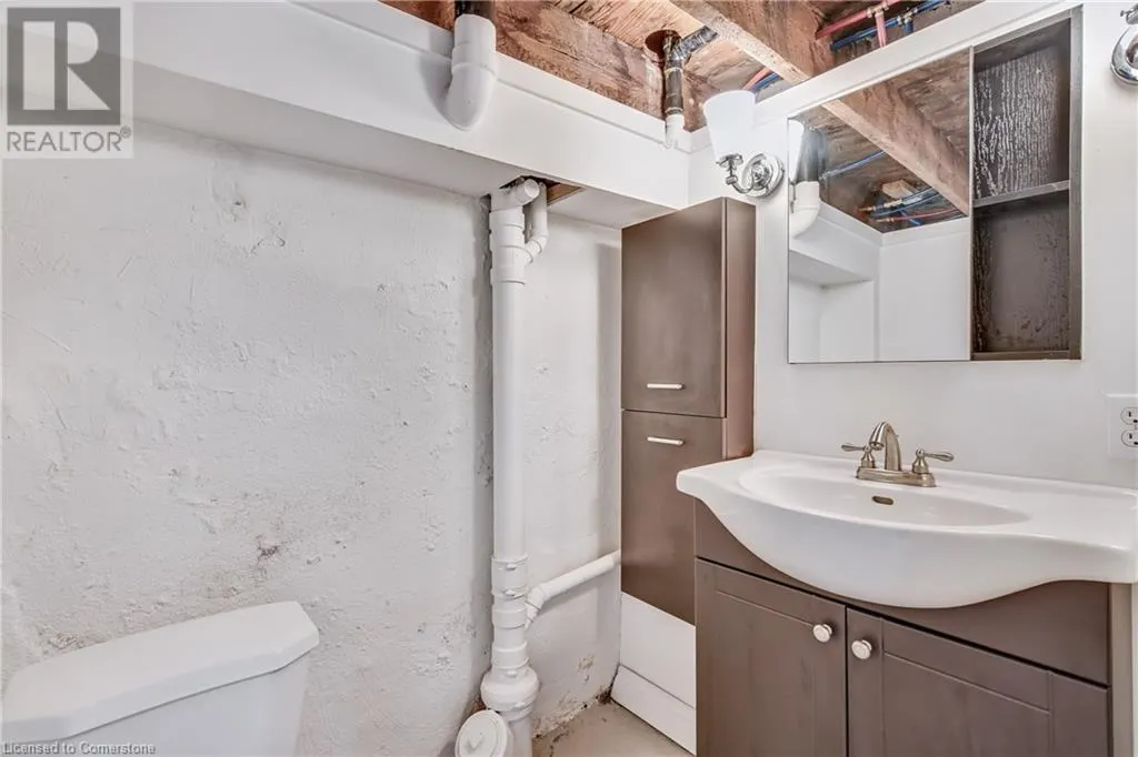 4 RAVINE Road