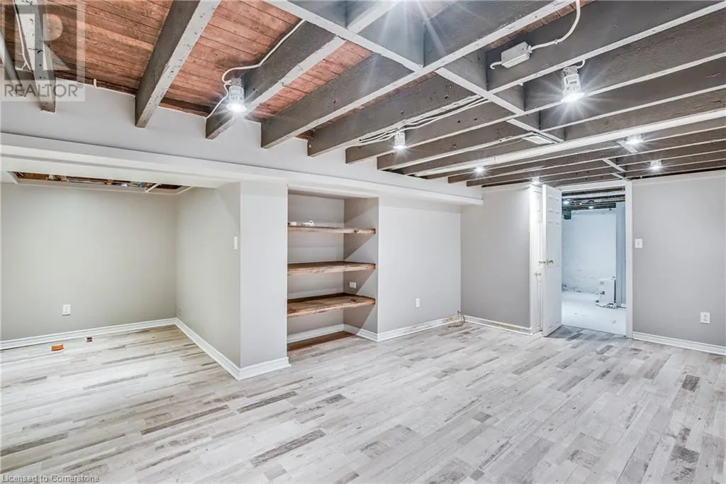 4 RAVINE Road