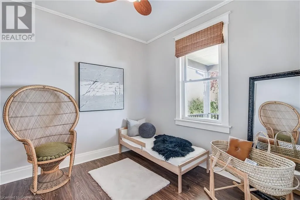 4 RAVINE Road