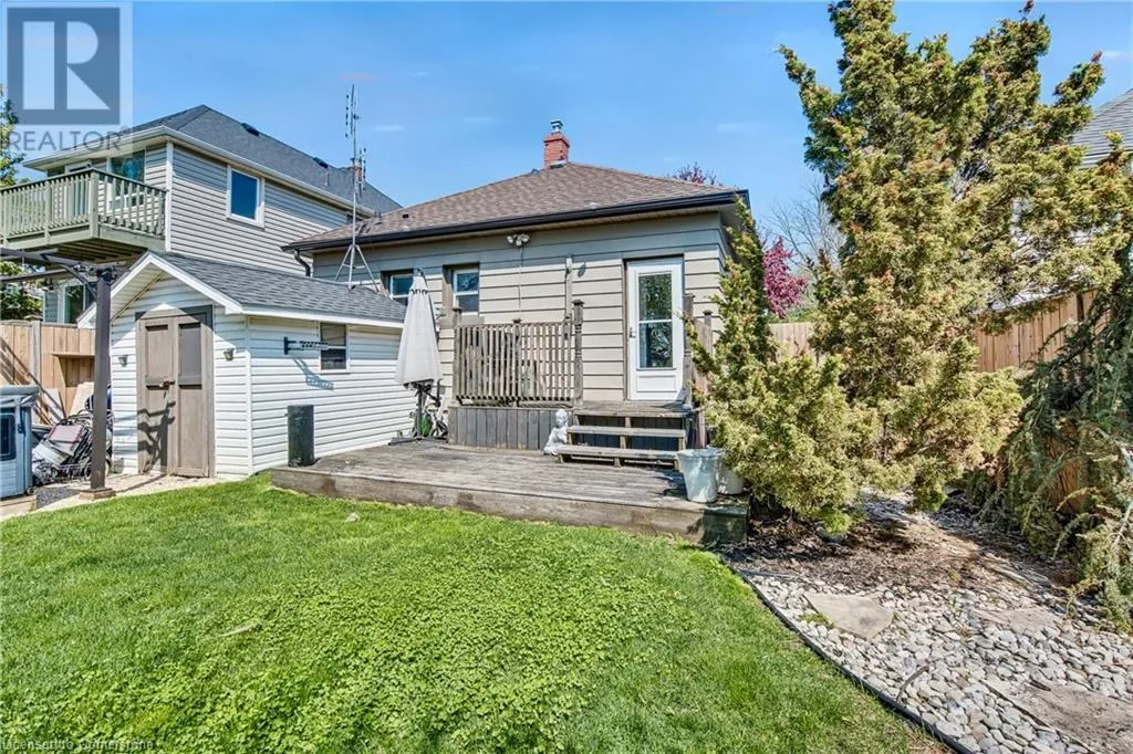 4 RAVINE Road