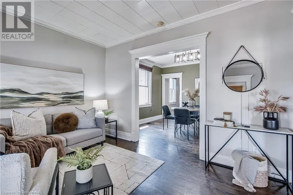 4 RAVINE Road
