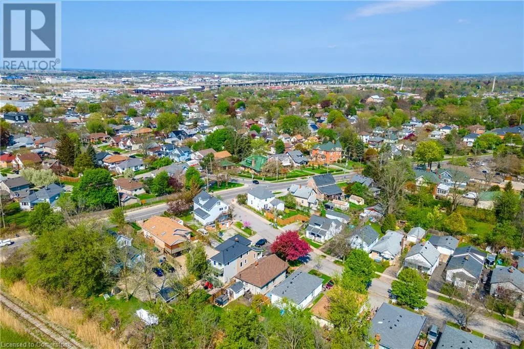 4 RAVINE Road