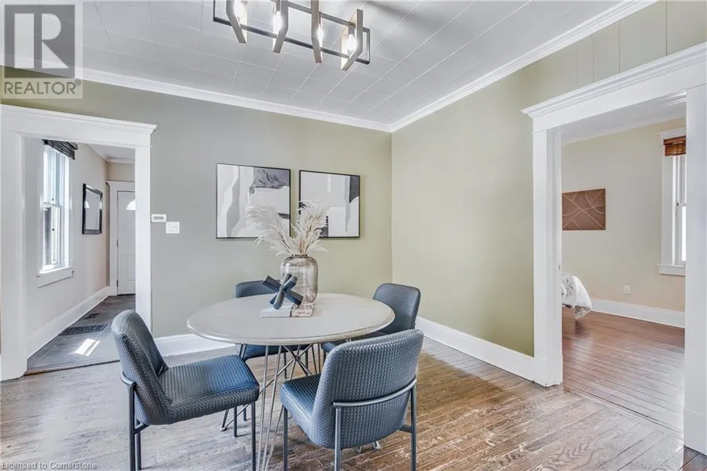 4 RAVINE Road
