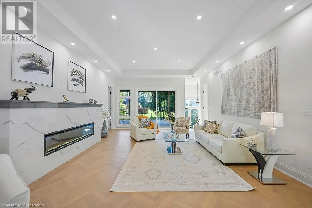 232 ELLIS Avenue