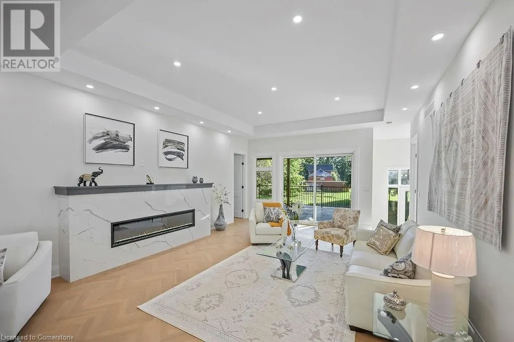 232 ELLIS Avenue