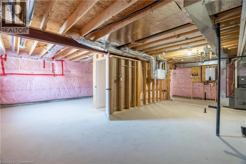 5.5 SOUTH COURT Street W
