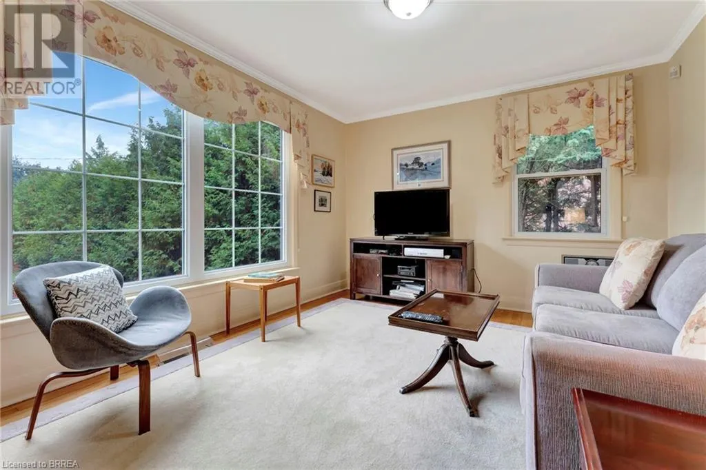 78 AVA Road