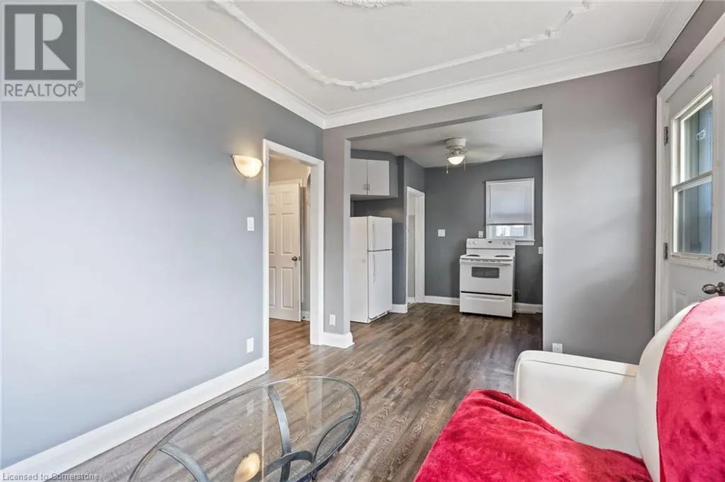 11 MARLBOROUGH Avenue