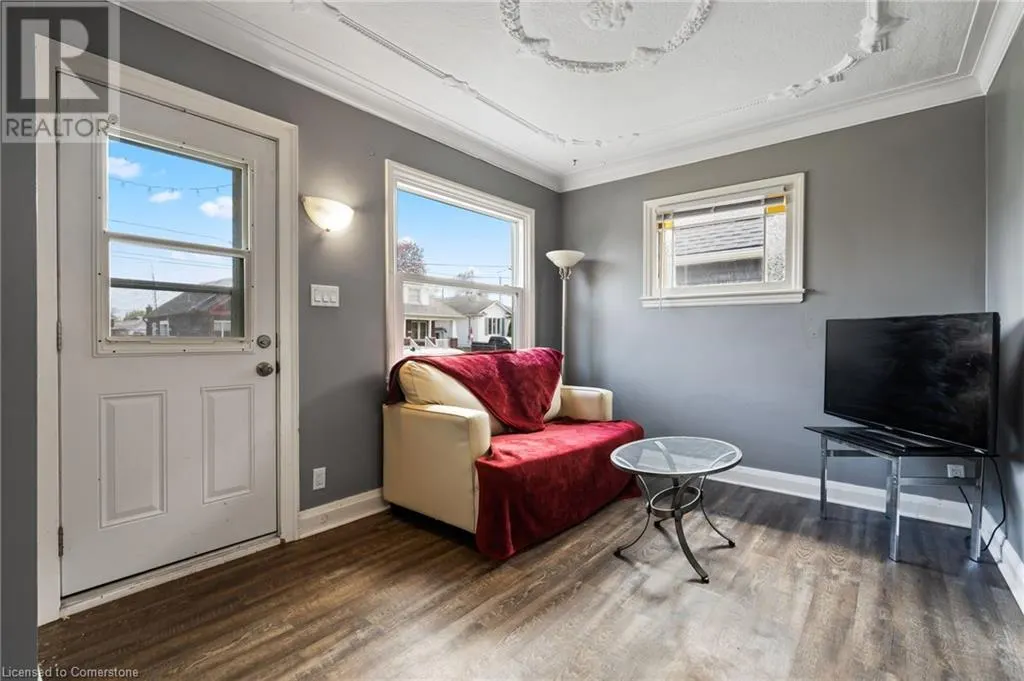 11 MARLBOROUGH Avenue