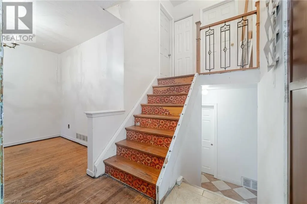 23 GARDENTREE Street