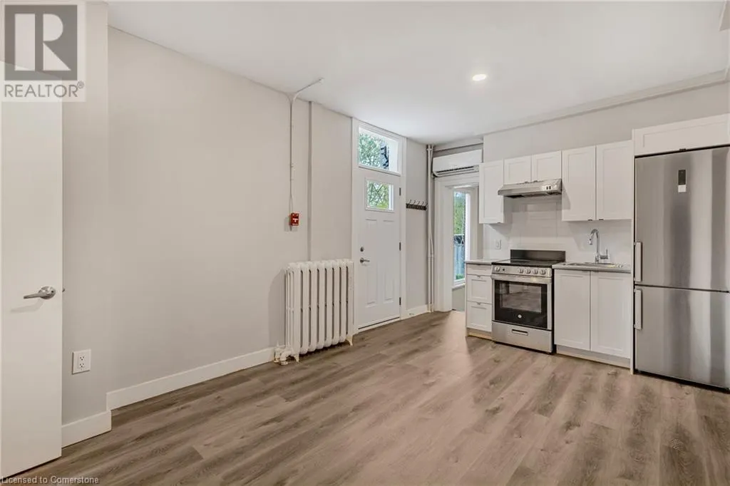 82 WELLAND Avenue Unit# 5, #5