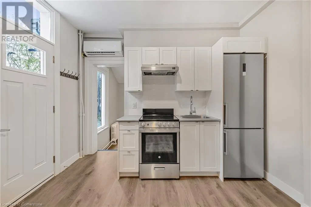 82 WELLAND Avenue Unit# 5, #5