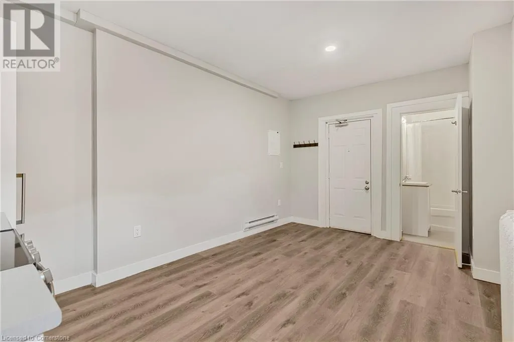 82 WELLAND Avenue Unit# 5, #5