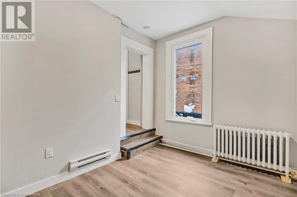 82 WELLAND Avenue Unit# 5, #5