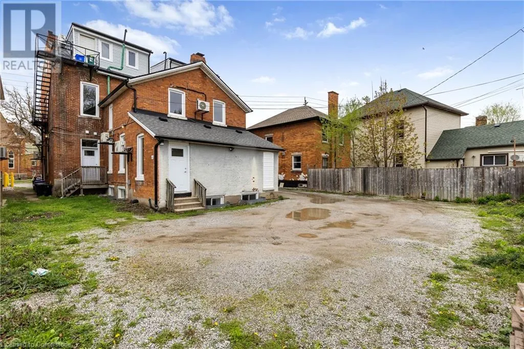82 WELLAND Avenue Unit# 10, #10