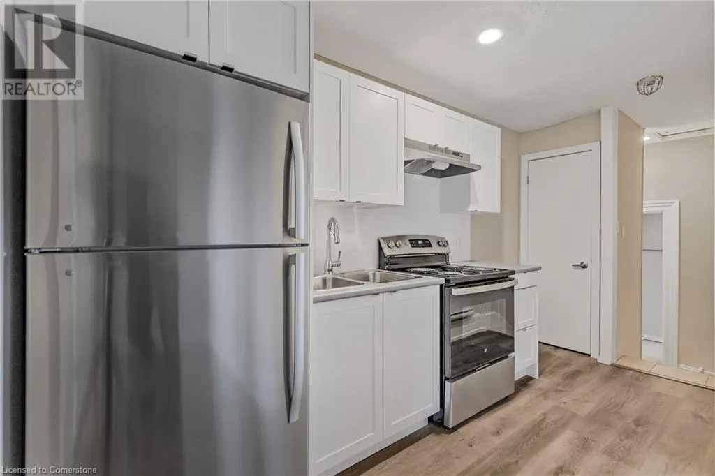 82 WELLAND Avenue Unit# 10, #10