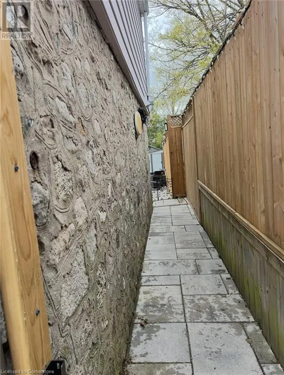 24 AMBER Road