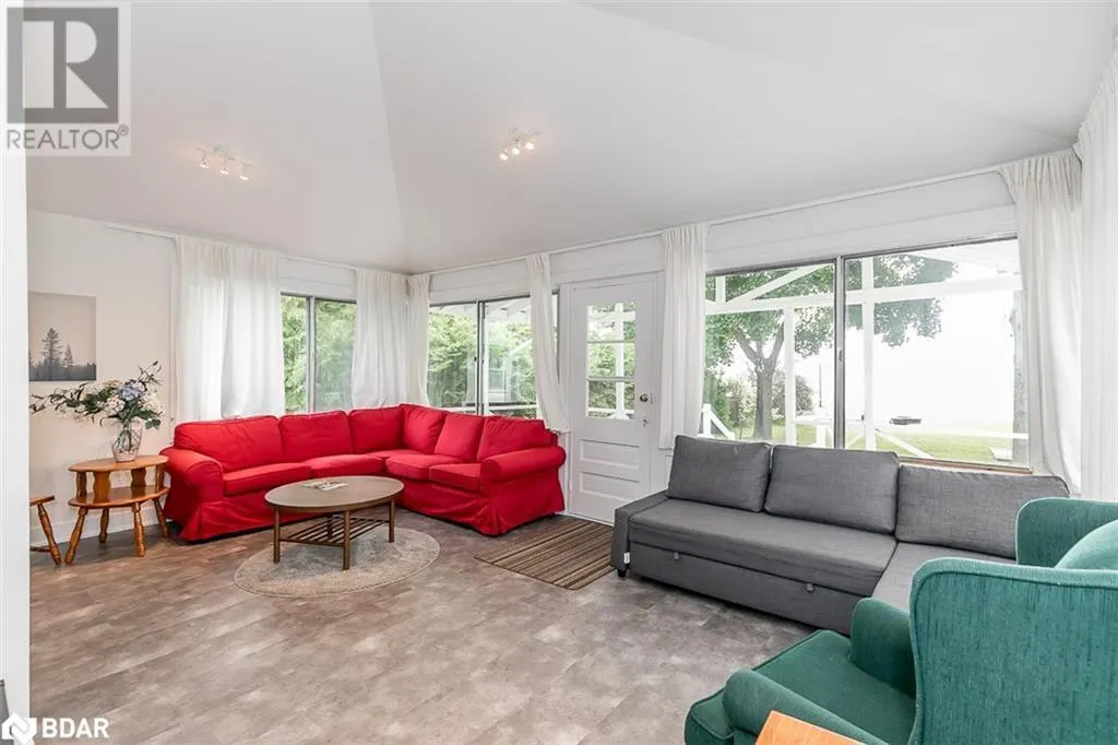 1283 MAPLE Road