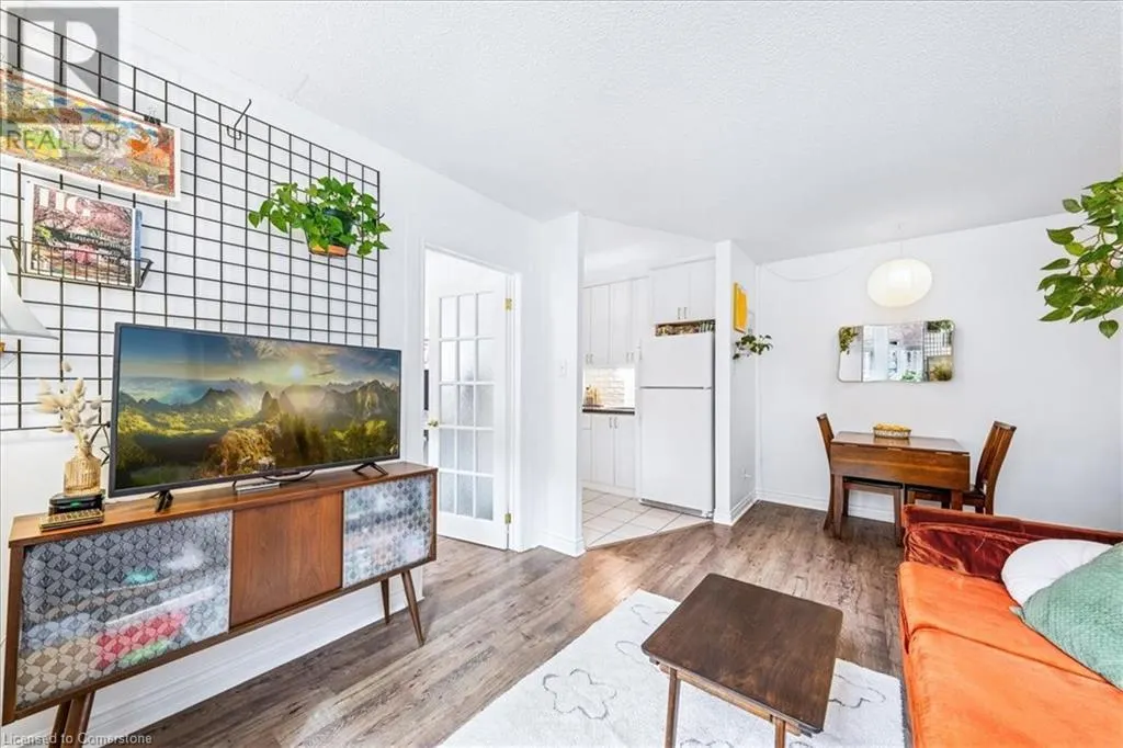 114 VAUGHAN Road Unit# 103, #103