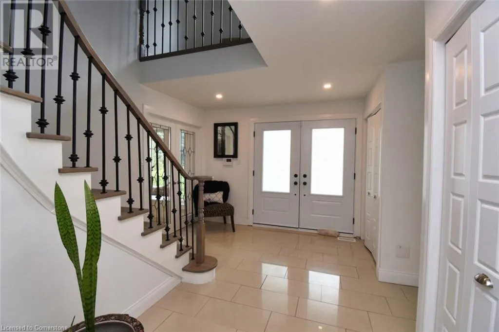 237 HIGHLAND Road E