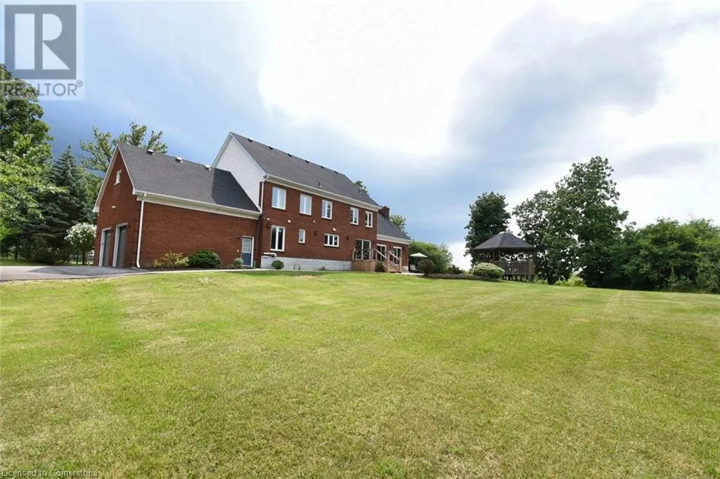 237 HIGHLAND Road E