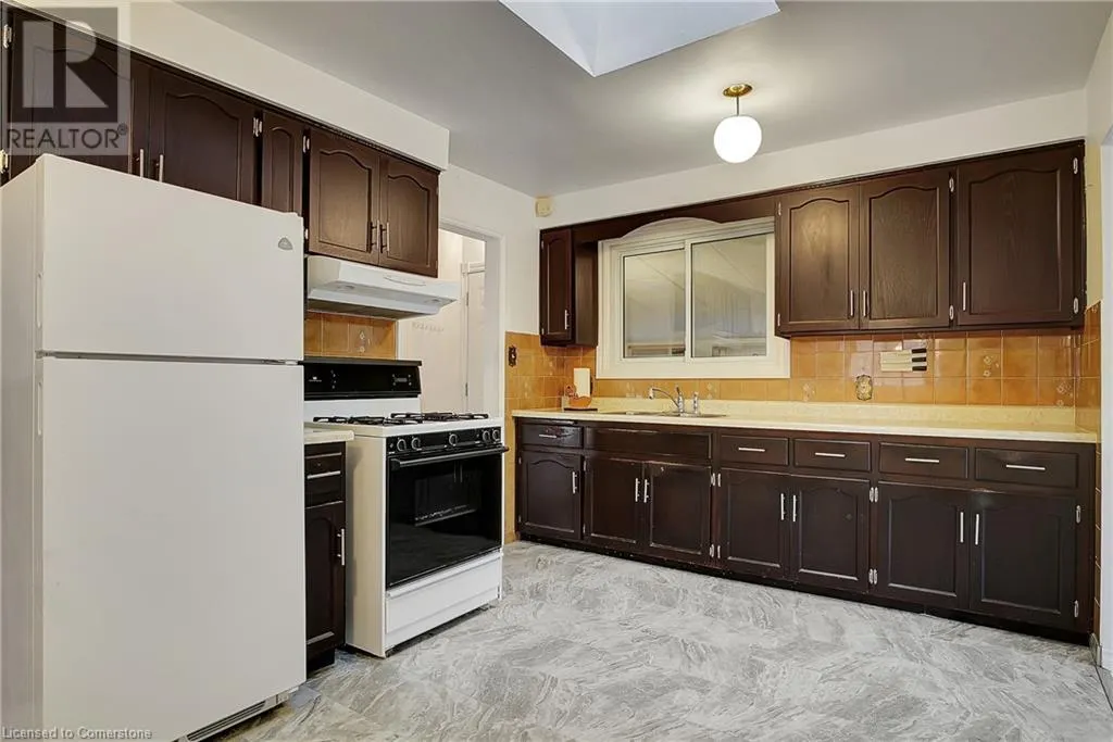 15 CHERRY HILL Drive