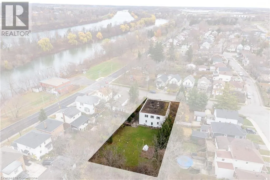 13 MCMASTER Avenue