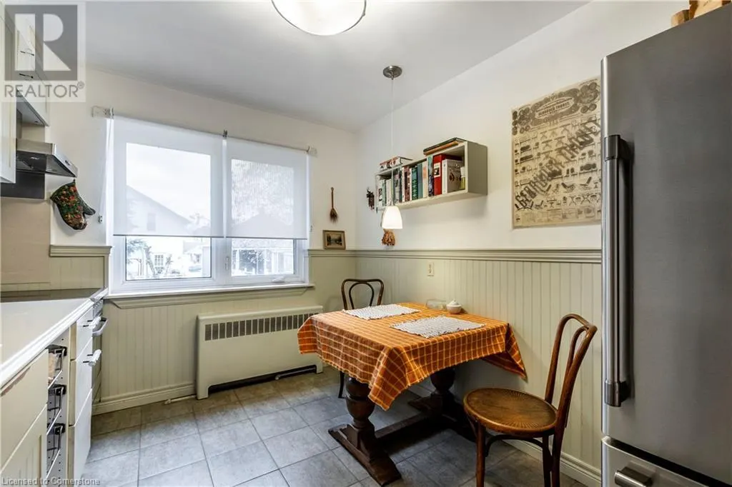 13 MCMASTER Avenue