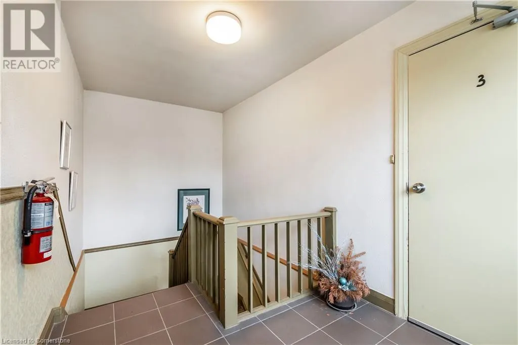 13 MCMASTER Avenue
