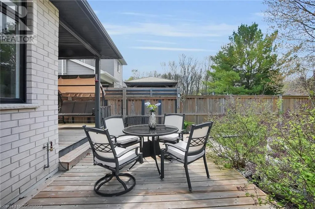 18 KEMP Crescent