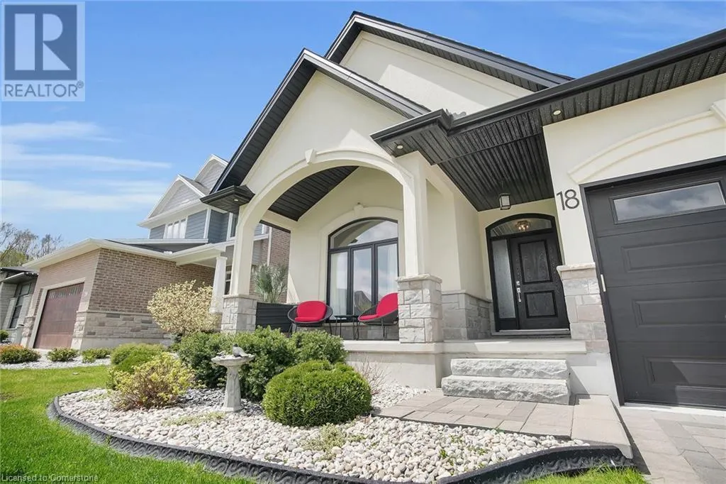 18 KEMP Crescent