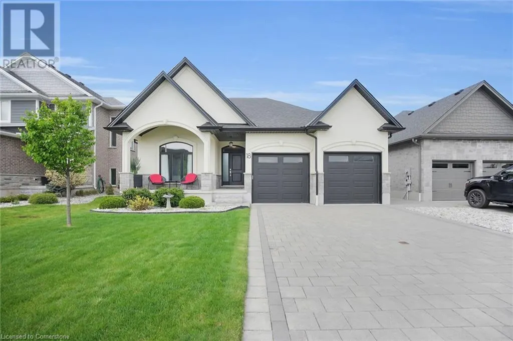 18 KEMP Crescent