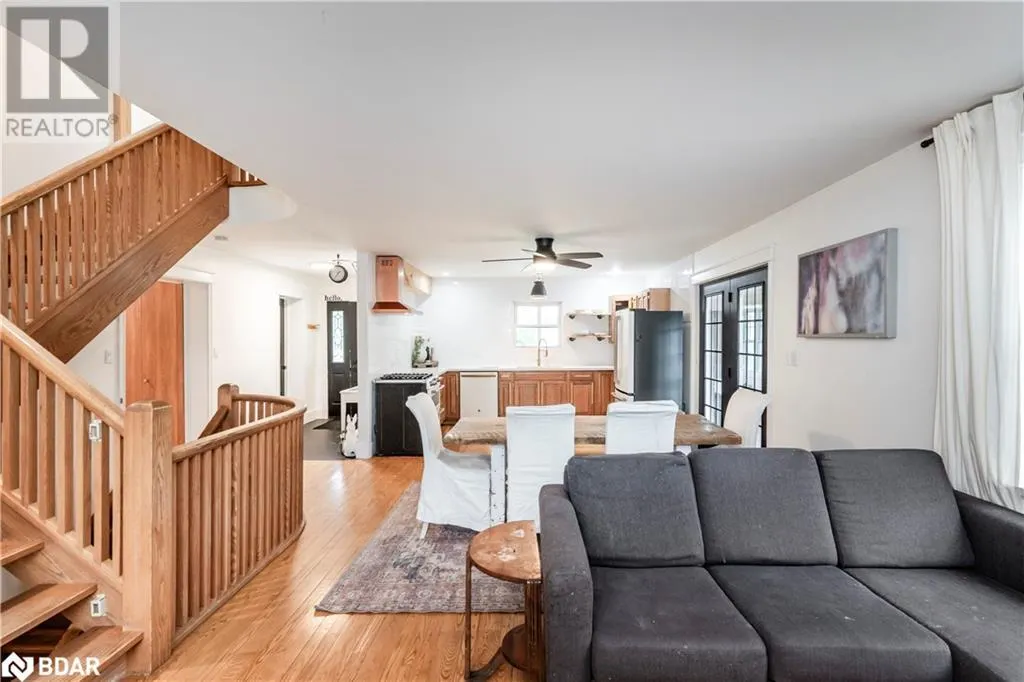 936488 DUFFERIN COUNTY ROAD 18 Road