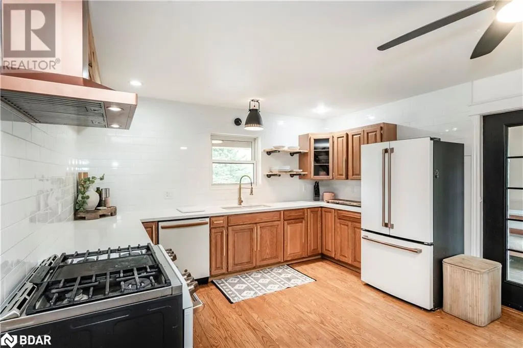 936488 DUFFERIN COUNTY ROAD 18 Road