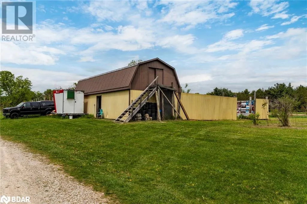 936488 DUFFERIN COUNTY ROAD 18 Road
