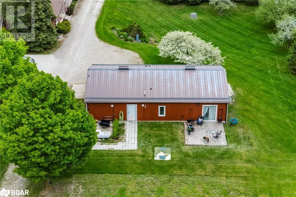 936488 DUFFERIN COUNTY ROAD 18 Road