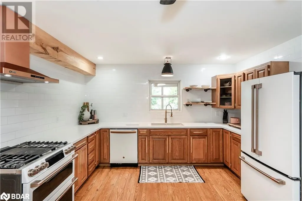 936488 DUFFERIN COUNTY ROAD 18 Road