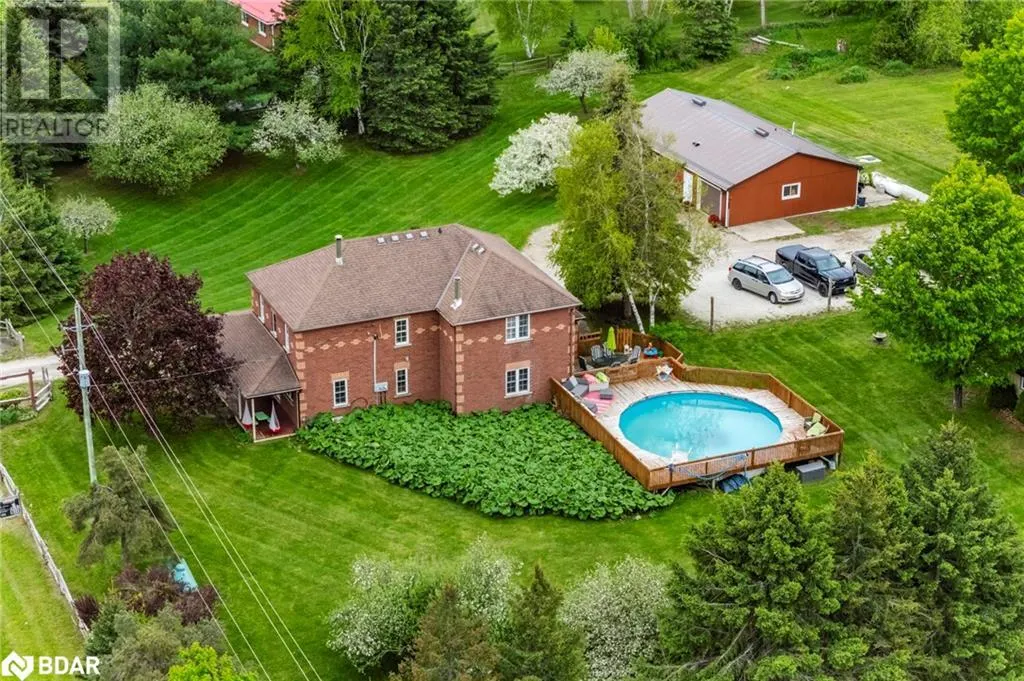 936488 DUFFERIN COUNTY ROAD 18 Road