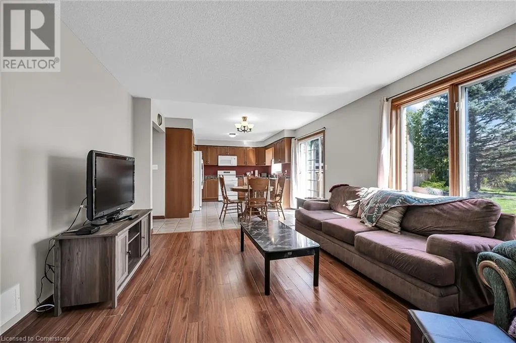 43 JAMIESON Drive